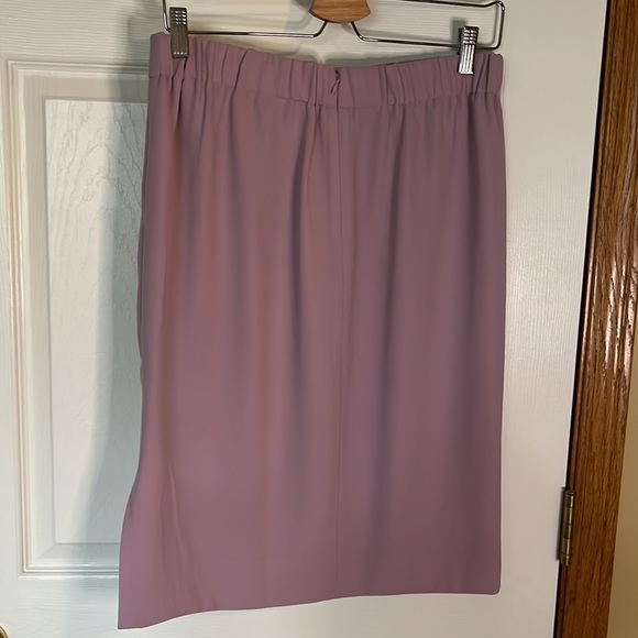 NWT JCrew Pencil Skirt, Lilac, Size 4,StyleA5128, Fully Lined, Front Sid… - Picture 2 of 9